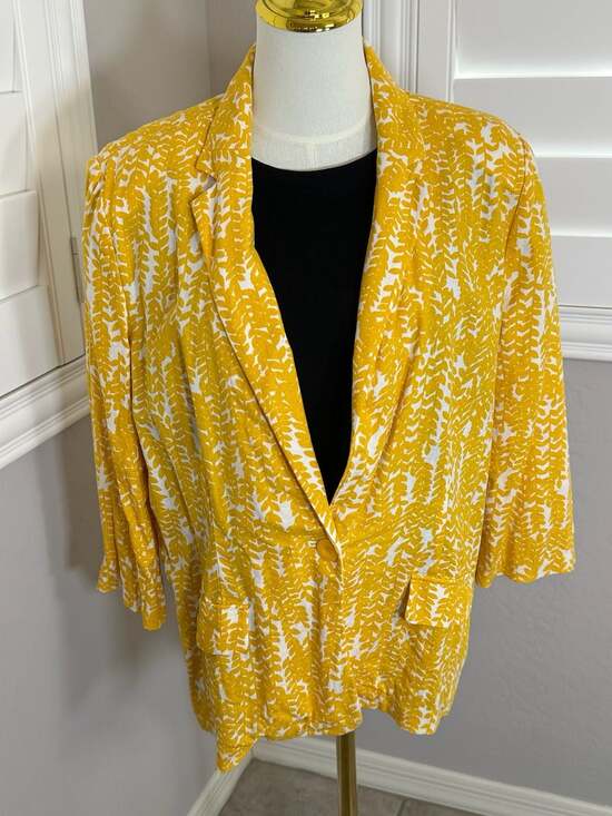 Sag Harbor Jackets & Blazers - Sag Harbor Yellow White Leaf Print Linen Rayon Blazer Size XL
